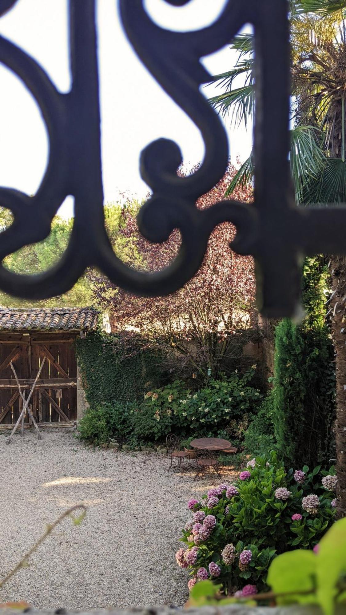 Le Clos Du Perret Chaussan Luaran gambar