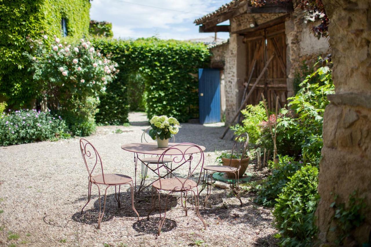 Le Clos Du Perret Chaussan Luaran gambar