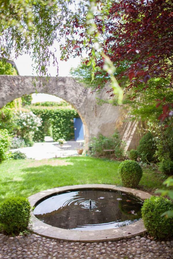 Le Clos Du Perret Chaussan Luaran gambar
