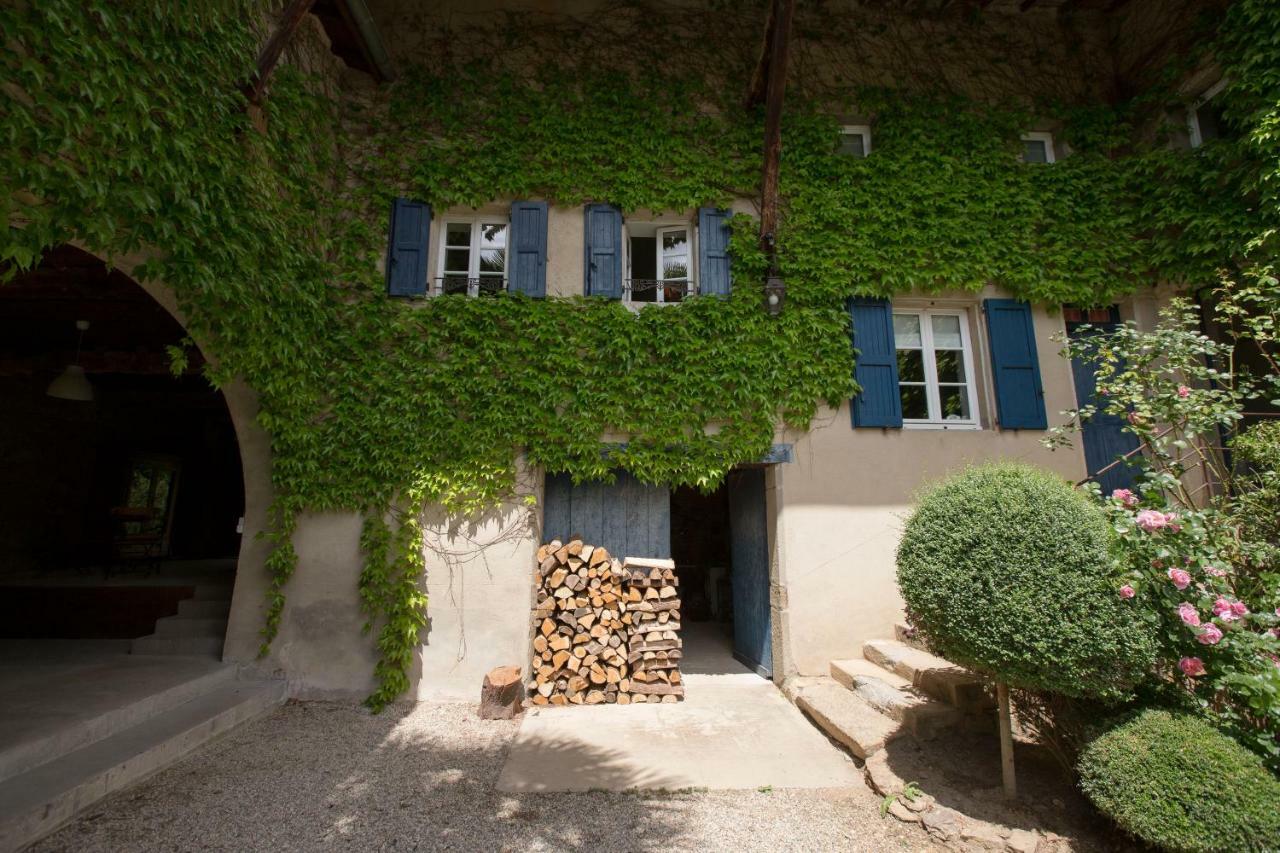 Le Clos Du Perret Chaussan Luaran gambar